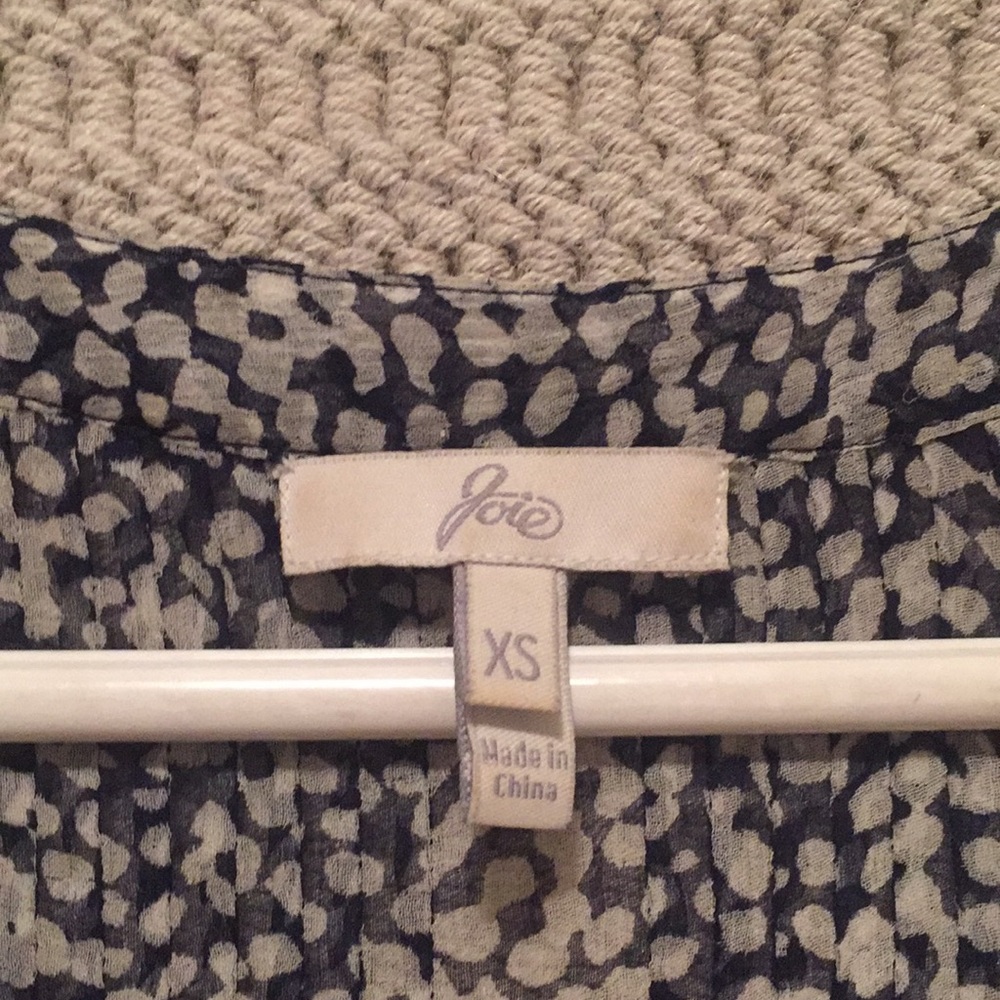 Patterned Blouse - image 3